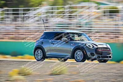 media/Oct-18-2025-Extreme Speed (Sat) [[d6d7e1fef1]]/Group 3 Purple/Session 3 (Turn 1)/